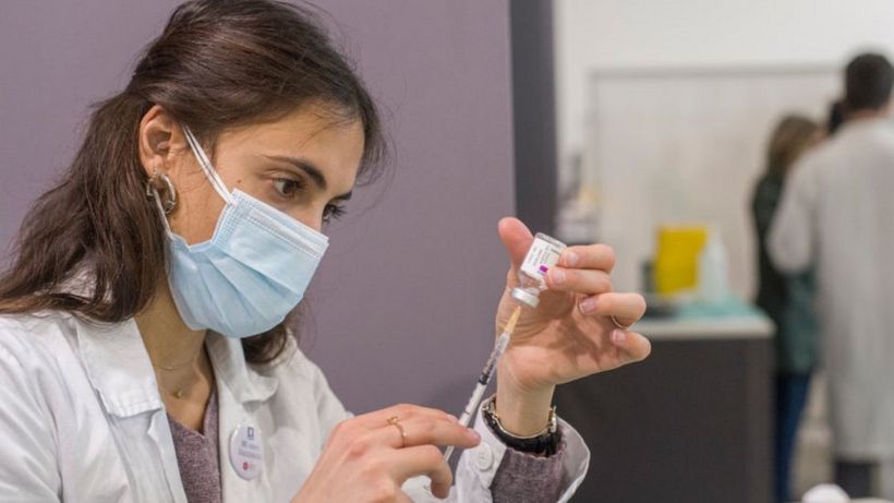 Covid vaccines: EU tussle with UK over AstraZeneca escalates