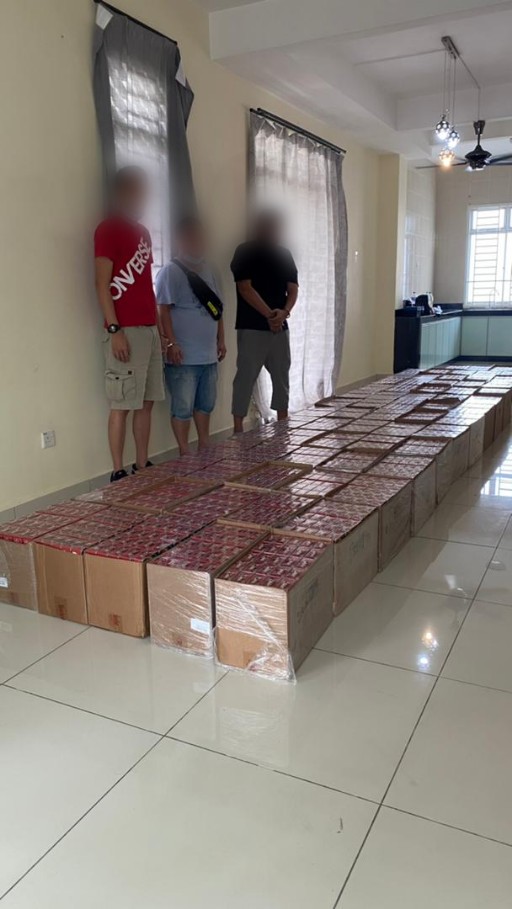 起35万私烟扣3男