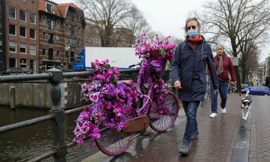 Netherlands extends Covid-19 curfew, curbs as infections surge