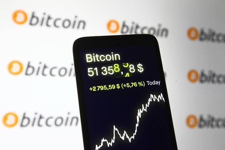 Instagram Influencer Jay Mazini Was Charged With Wire Fraud For Allegedly Stealing $2.5 Million In Bitcoin From His Followers