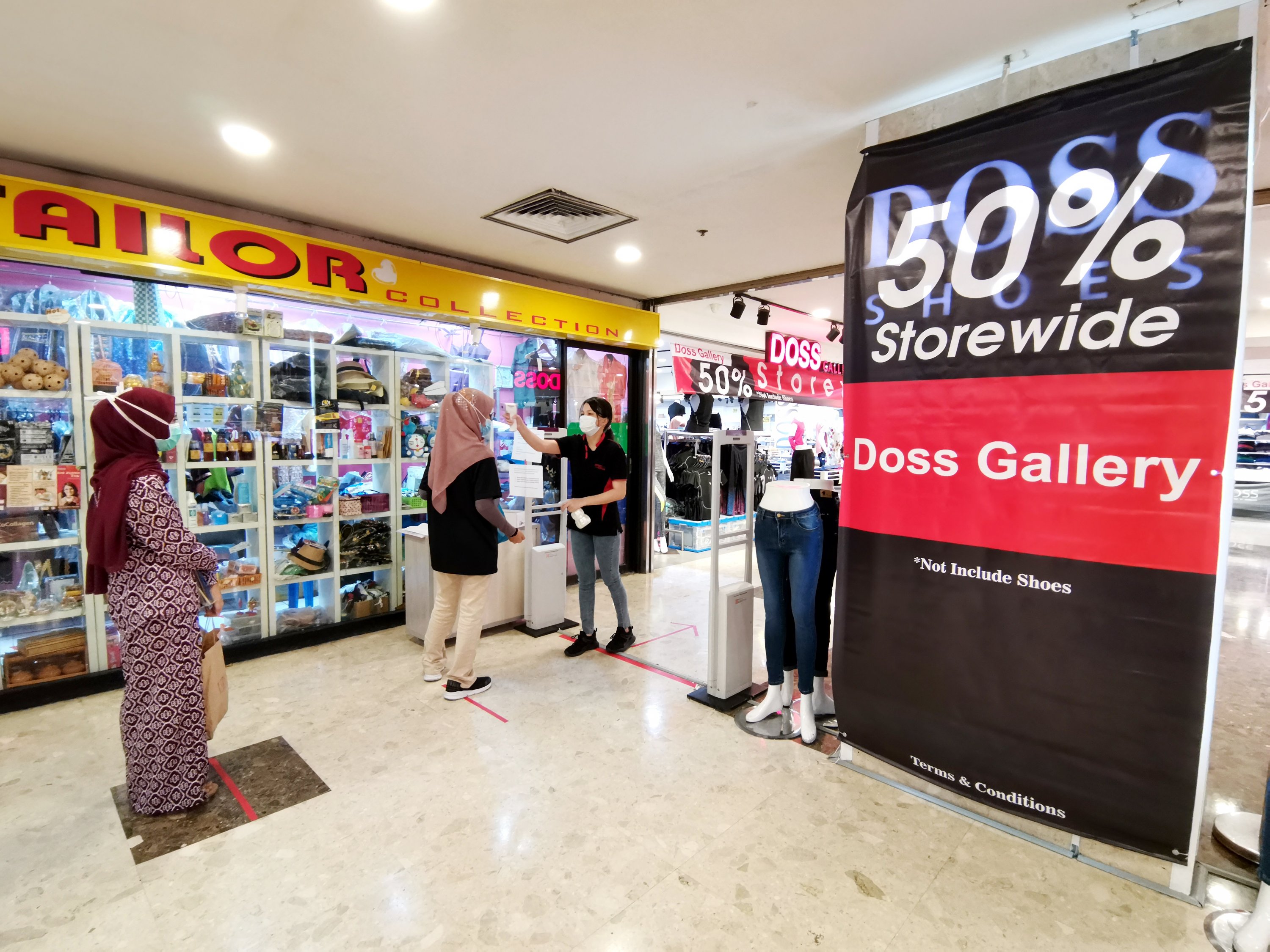 Buzz is back at shopping malls