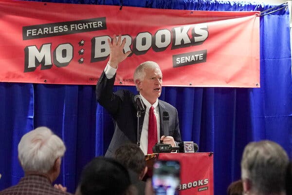 Republicans Fear Flawed Candidates Could Imperil Key Senate Seats