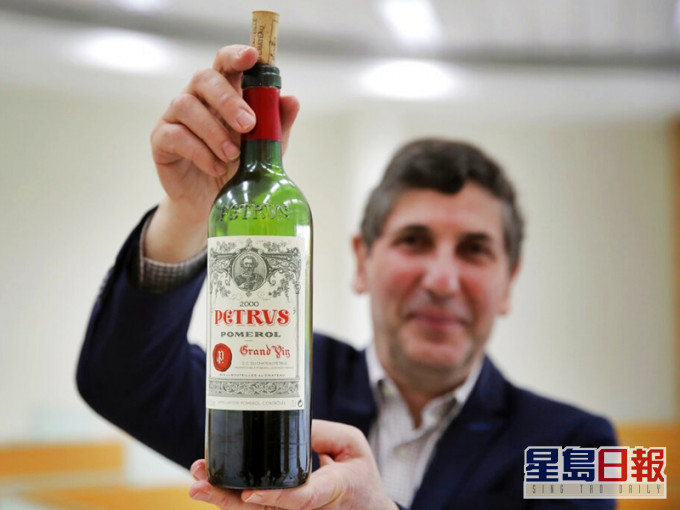 波尔多红酒上太空1年 品酒师：散发更芬芳花香