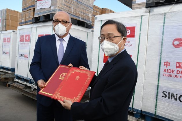 Tunisia receives COVID-19 vaccines donated by China