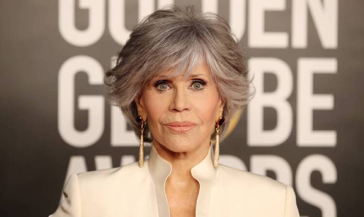 Jane Fonda Looks Astonishing With Bold New Look - And It's So Different 