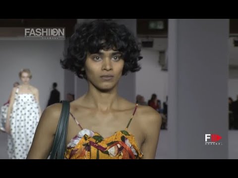BALENCIAGA Fall 2017 Highlights Paris - Fashion Channel