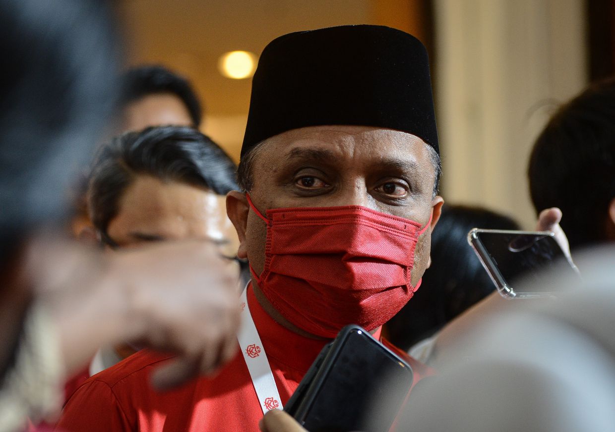 Umno supreme council makes the major decisions, Ku Li's opinion his own, says Reezal