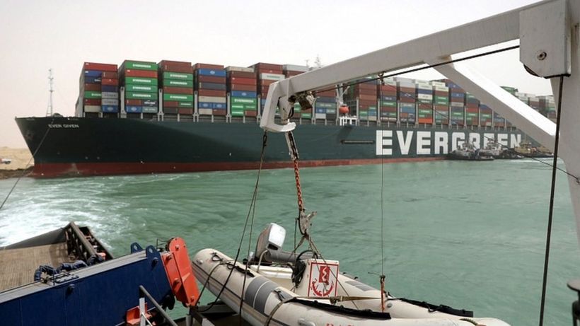 Suez Canal: Effort to refloat wedged container ship continues