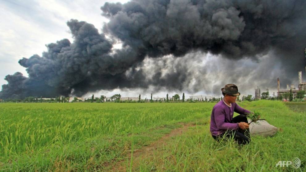 Indonesian firefighters battle fire at Pertamina refinery for third day