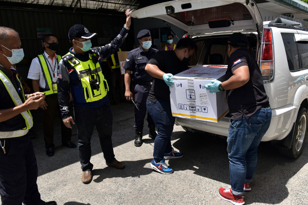 Covid-19: Second batch of vaccines for phase two arrives in Labuan