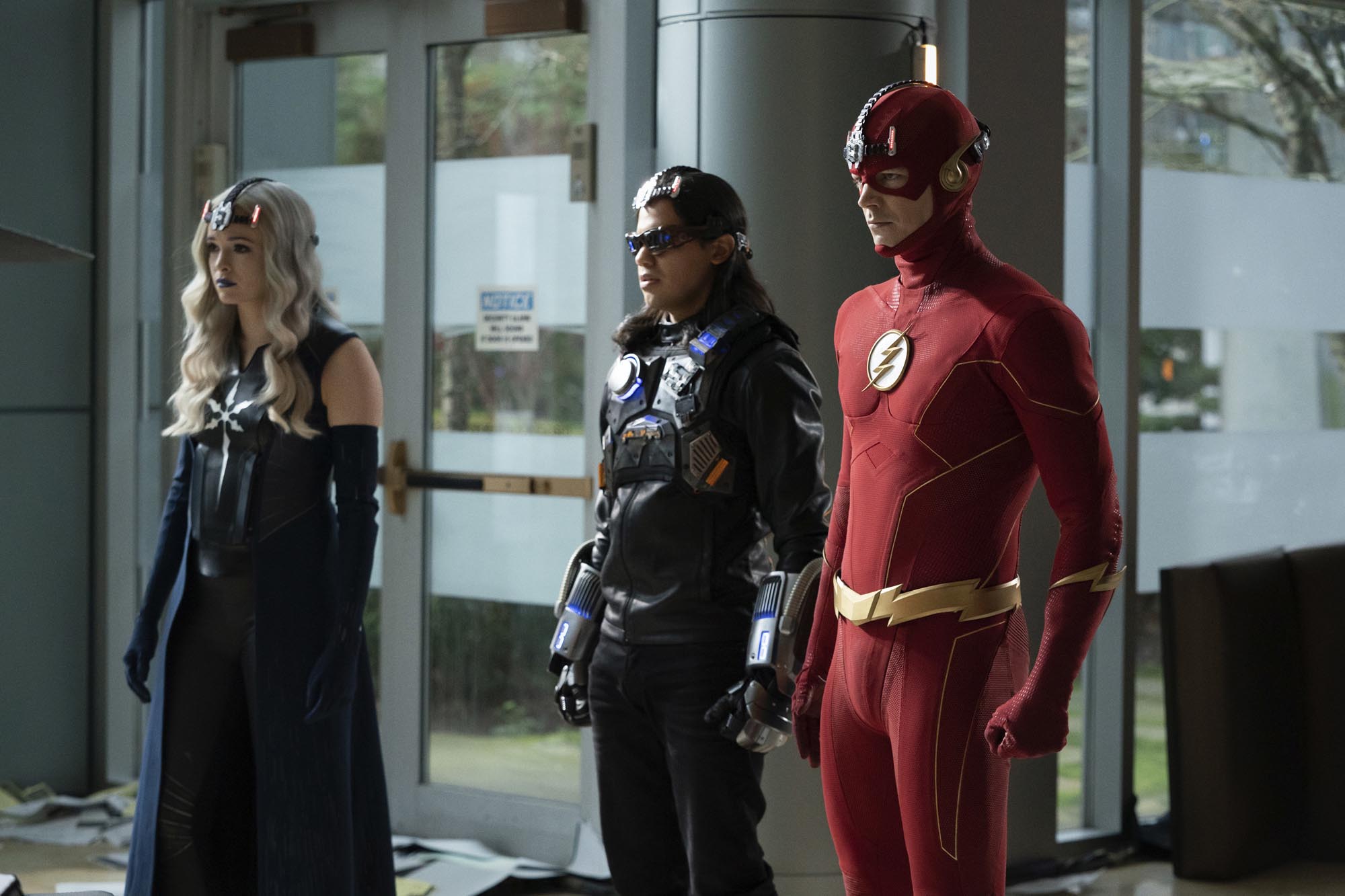 The Flash recap: Team Flash battles a scary force