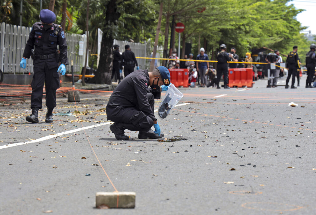 Makassar church suicide bombers were newlyweds