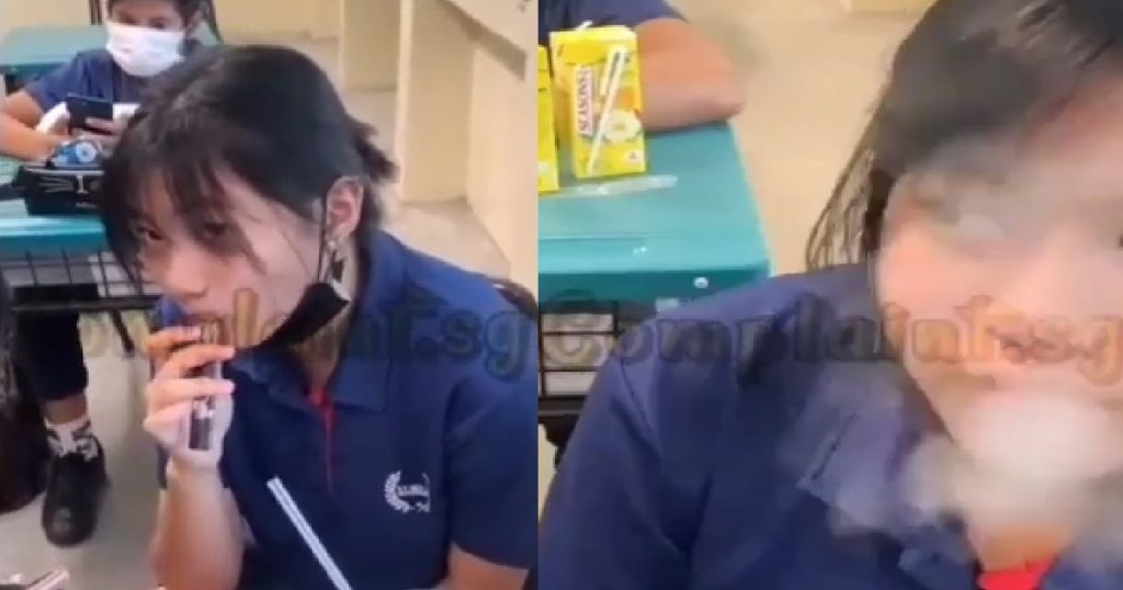 Xmm vaping inside classroom because she wants to be a walking air diffuser