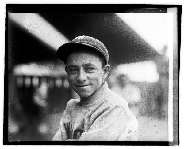 How the Yankees’ Luckiest Batboy Ended Up in an Unmarked Grave