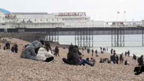 Covid-19: Boris Johnson warns against mixing indoors as Easter weekend begins