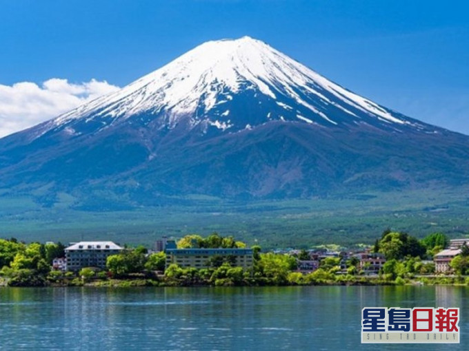 富士山拟徵入山税 增条件防准备不足者登山