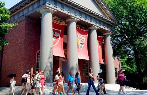 哈佛大学歧视亚裔？原来是这则告示的锅