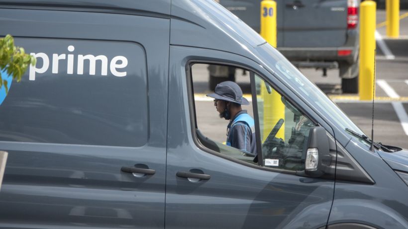 Amazon apologises for wrongly denying drivers need to urinate in bottles