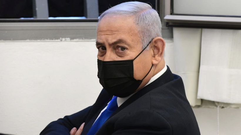 Benjamin Netanyahu corruption trial to hear first witnesses
