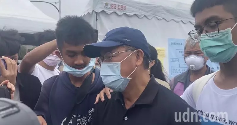 【台铁出轨】4岁陈小妹遗体返家 叔公痛批肇事人道歉没诚意