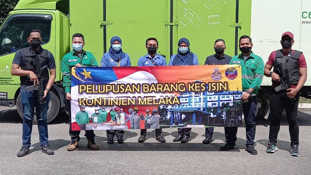 Melaka cops destroy 25 years' worth of drug evidence