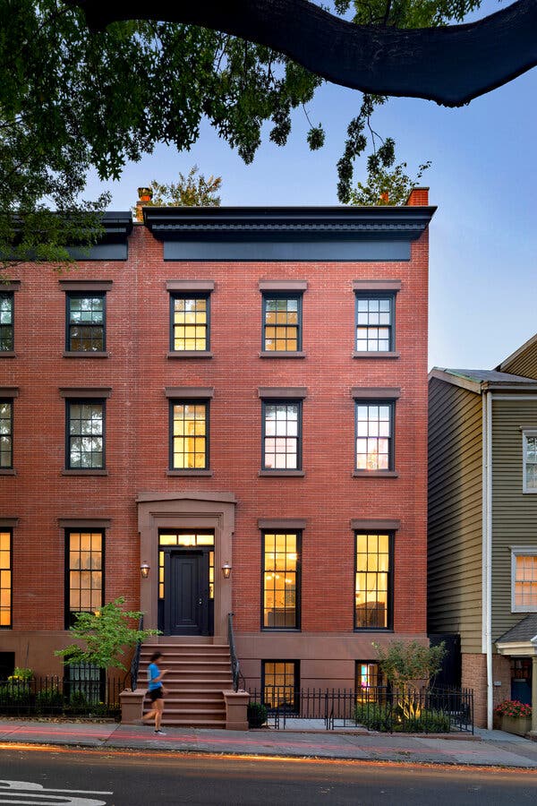 For a Brooklyn Heights Townhouse, a Divine Reinvention