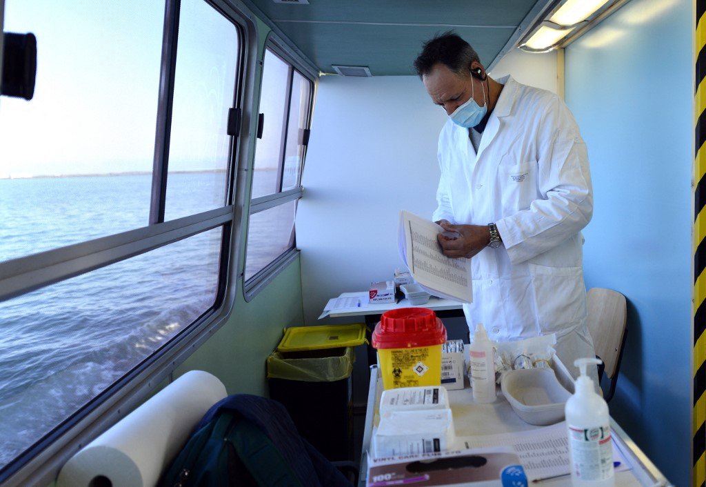 Venice brings jabs to the elderly on floating clinic