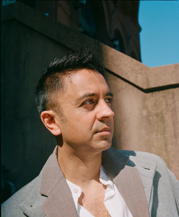 Vijay Iyer’s New Trio Is a Natural Fit. Its Album Is ‘Uneasy.’