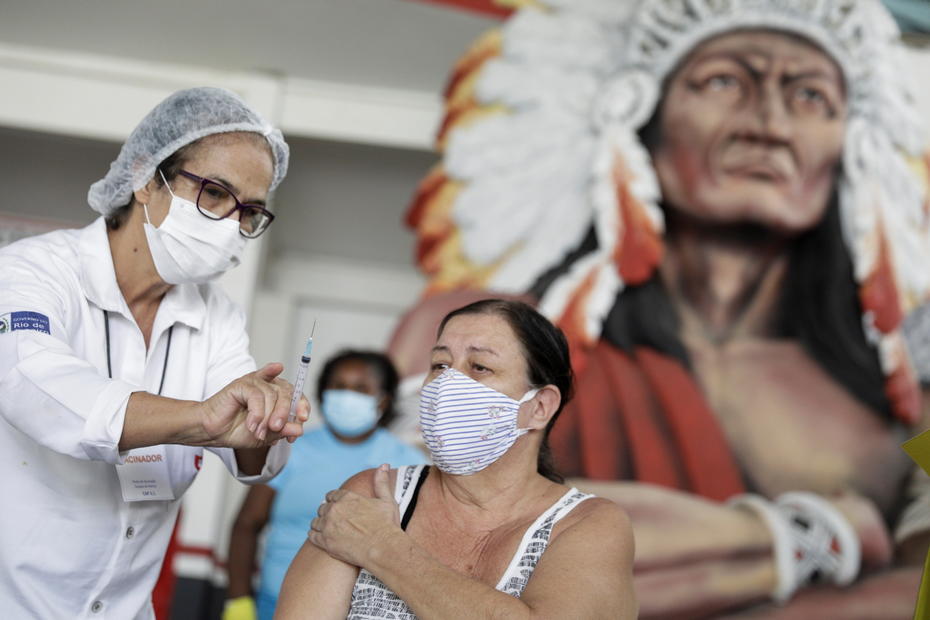 Brazil sets new daily COVID-19 death record as hospital supplies run low