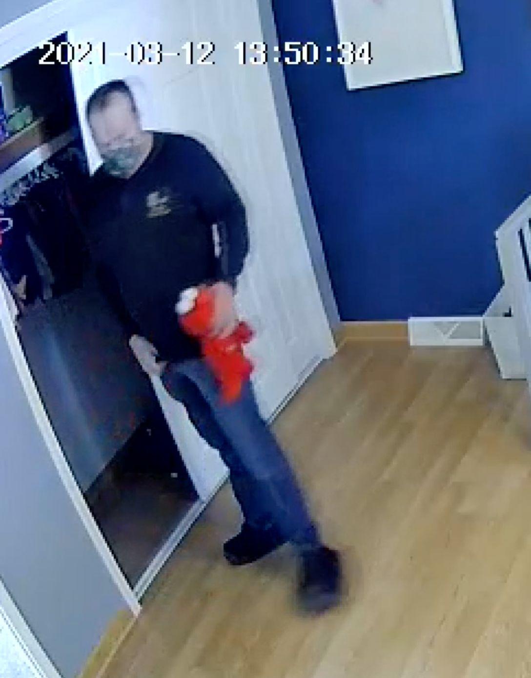 Home inspector accused of sex act with Client's elmo doll