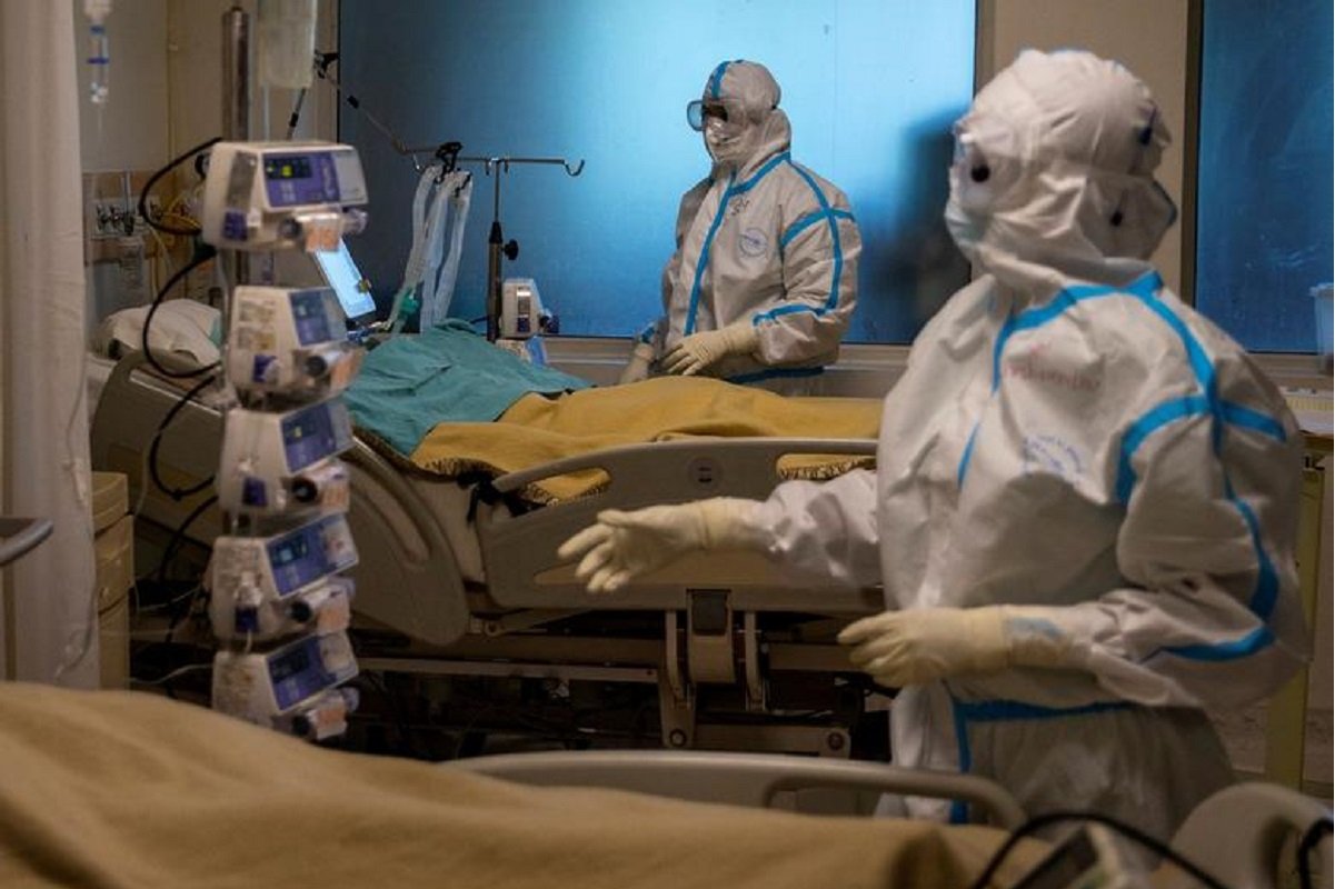 India’s hospitals swamped by second virus wave as shots run low