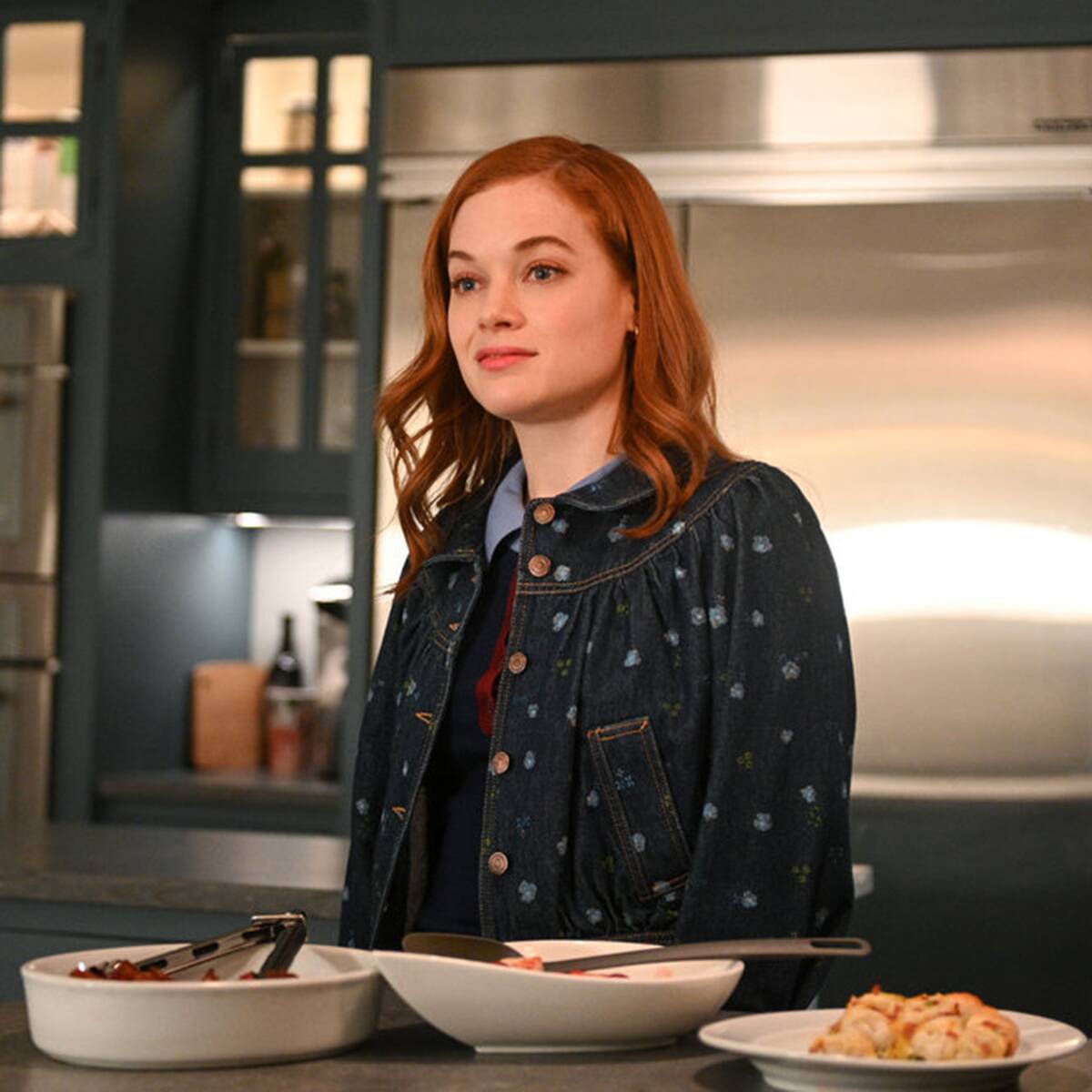 Jane Levy Talks Zoey's Extraordinary Playlist's 100 Musical Numbers and "Messy" Romance