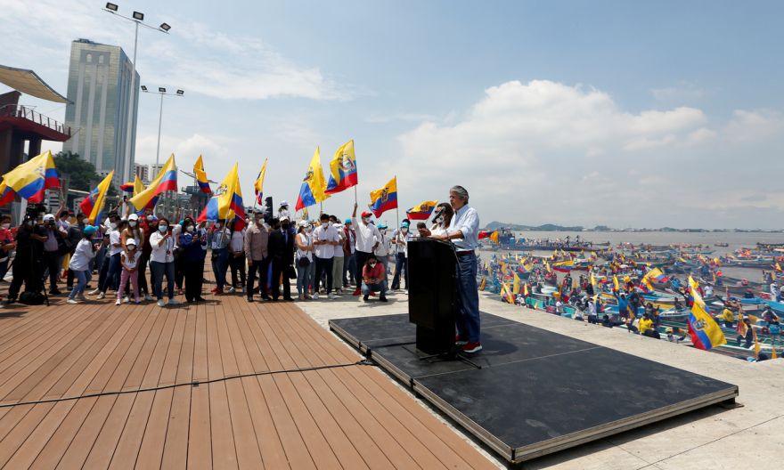 Ecuador to elect new president in left-right battle