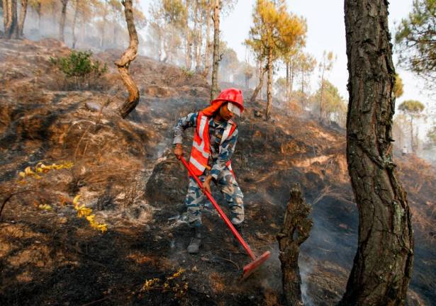Nepal chokes on smoke and ash as drought-worsened wildfires rage