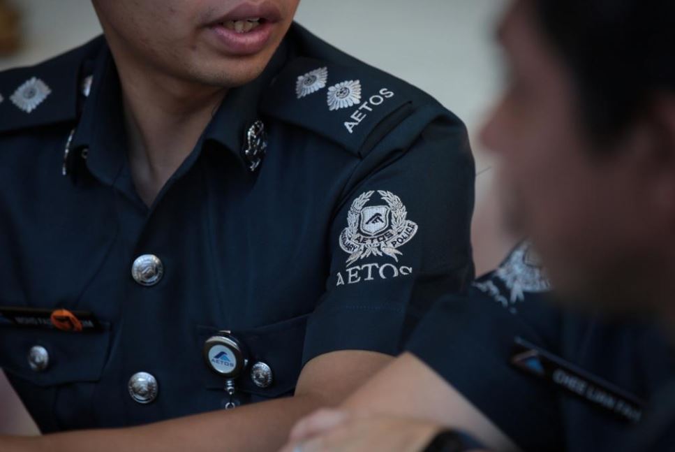 【辅警涉持械抢劫】 AETOS：辅警被捕前 负责一般保安工作