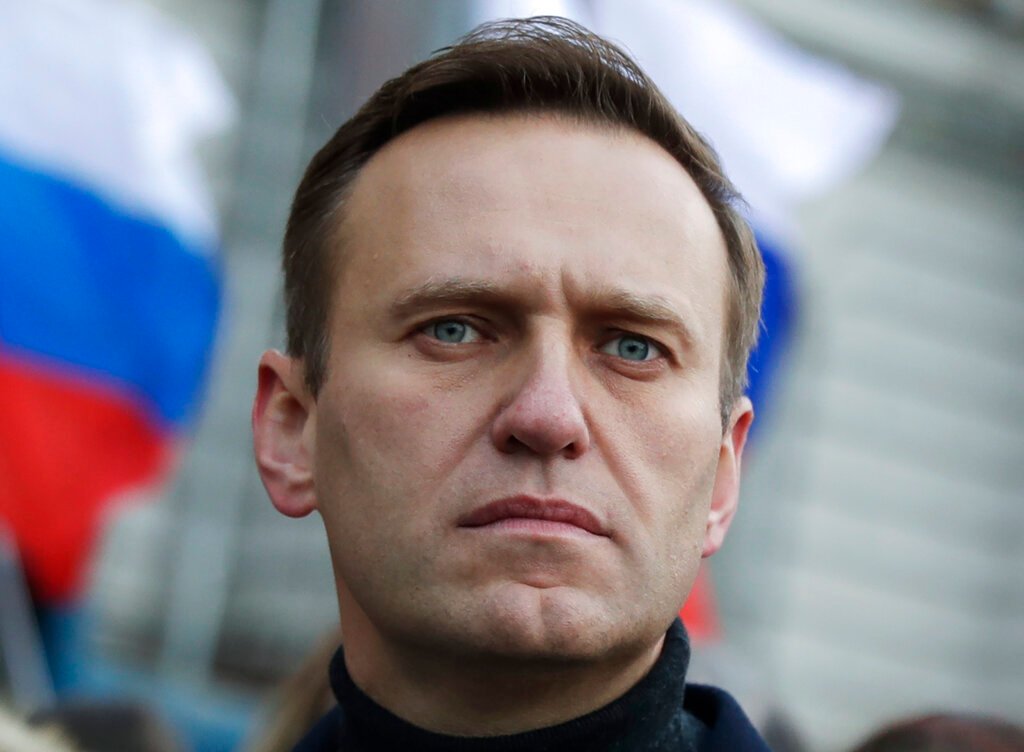 Navalny has difficulty speaking, losing more weight, wife says
