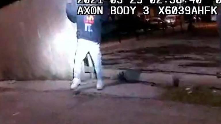 Chicago releases video of police shooting 13-year-old dead