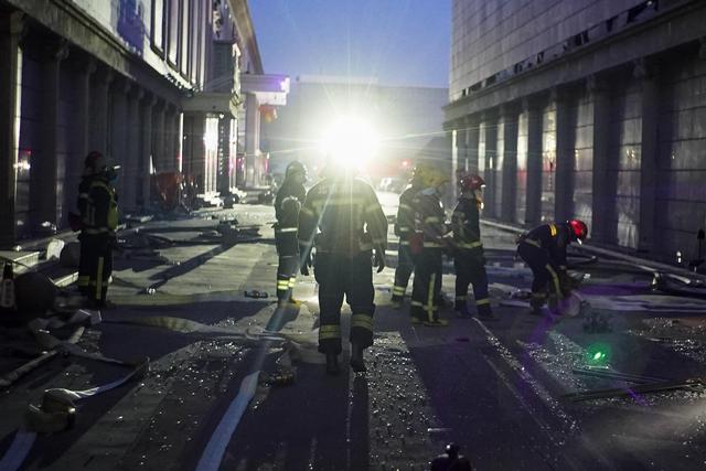 突发！北京一储能电站爆炸 2名消防员牺牲,1名员工失联（图）