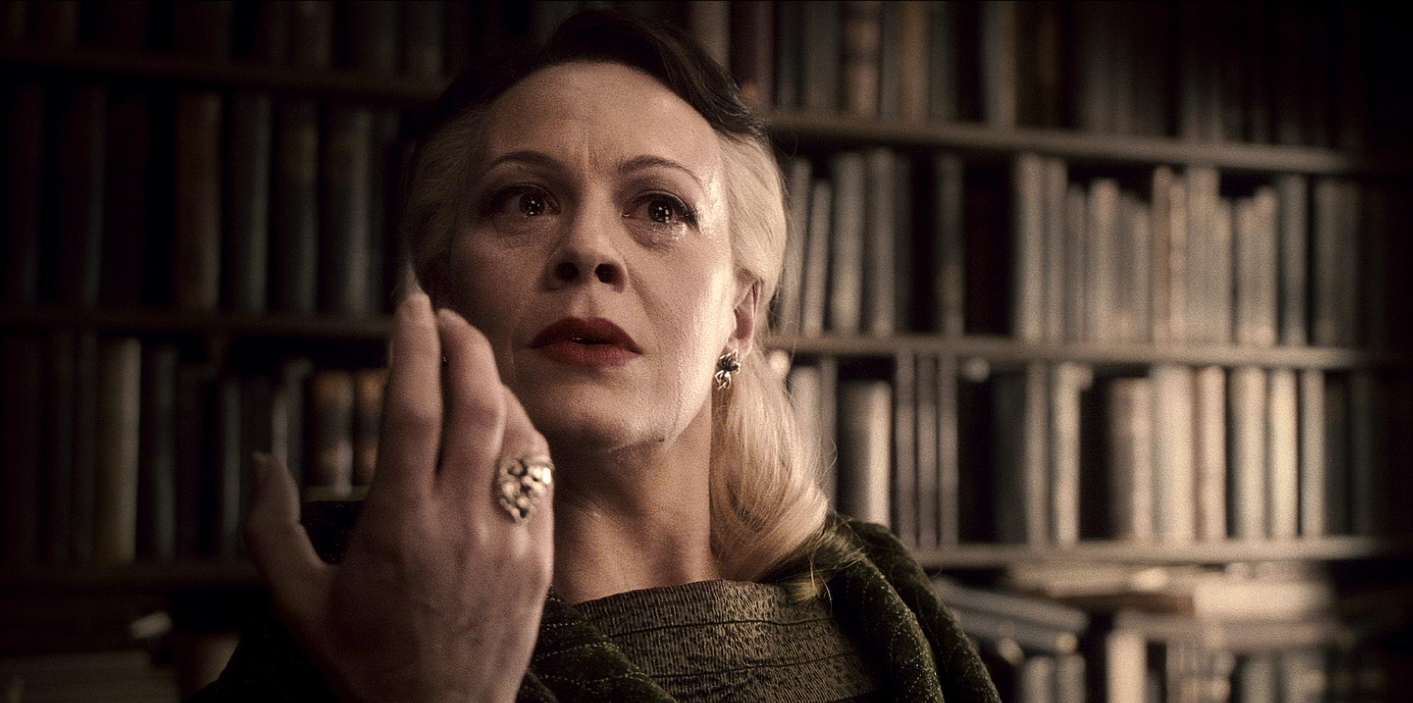 Helen McCrory, Harry Potter star and wife of Damian Lewis, dies at 52