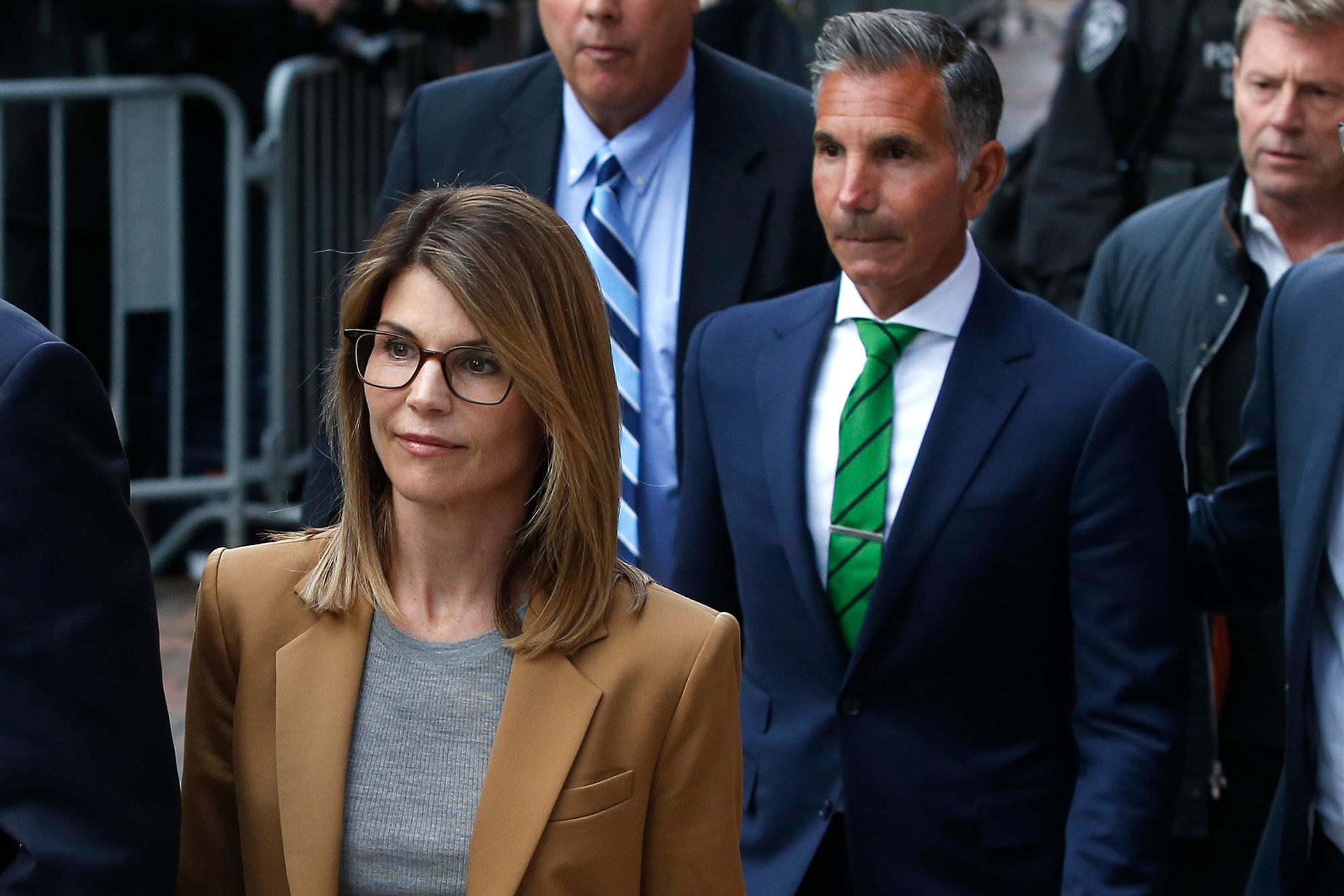 Lori Loughlin and Mossimo Giannulli Are 'Beyond Relieved' to Complete Prison Sentences: Source
