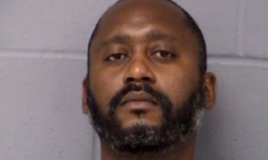 Police in Texas hunting former deputy sheriff after triple homicide