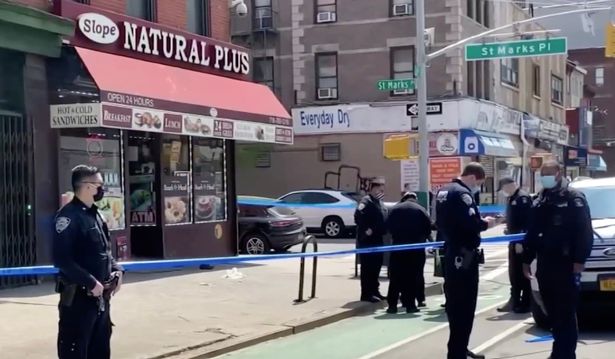 Horrifying moment woman 'executes' her ex-girlfriend in in 'point-blank shooting'