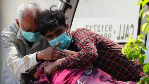 Covid-19: Delhi hospitals run out of oxygen supplies
