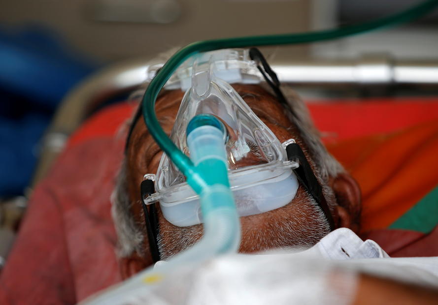India reports record 352,991 new COVID-19 cases