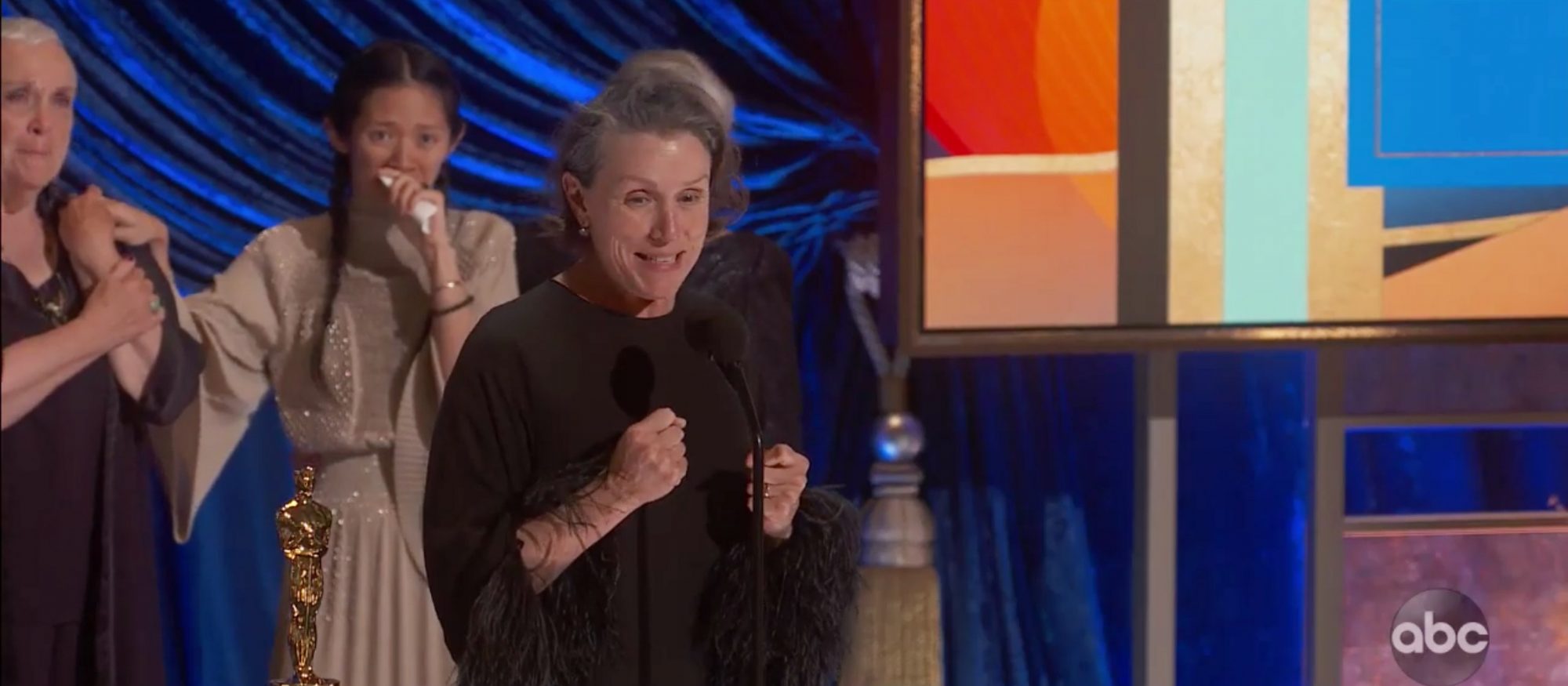 Frances McDormand Howls Like a Wolf While Accepting Nomadland's Best Picture Win at 2021 Oscars