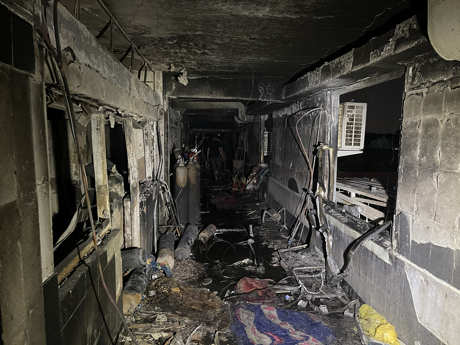 82 People Dead, Hundreds Injured After Oxygen Tank Explodes at COVID Hospital in Iraq: Reports