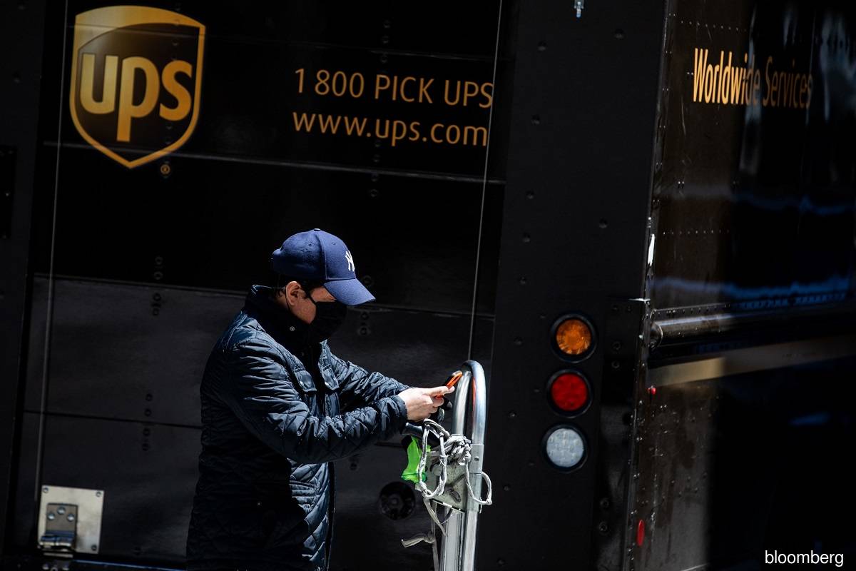 UPS revenue tops estimates as pandemic drives e-commerce deliveries