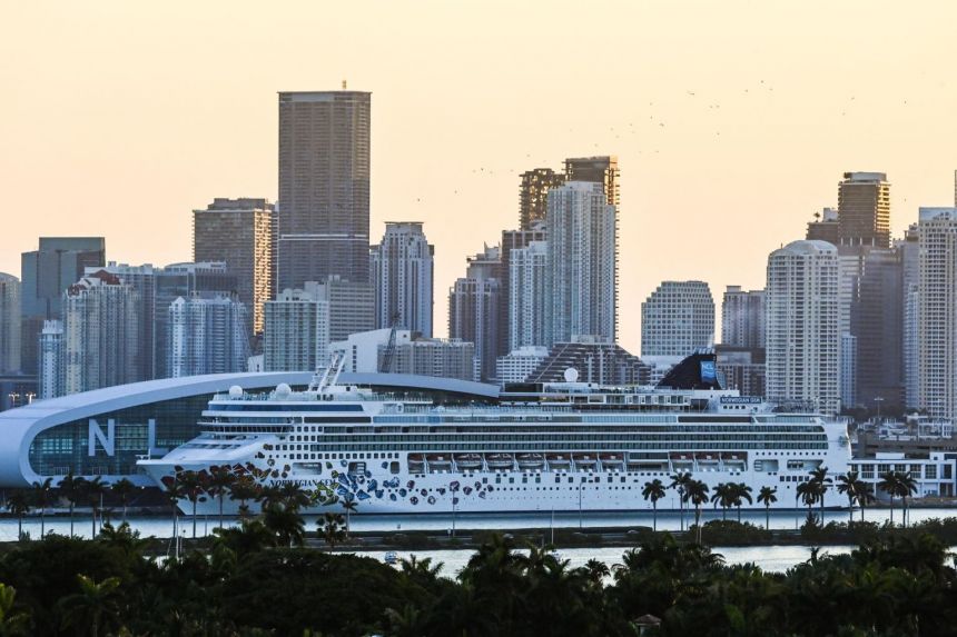 CDC 'committed' to US cruise industry resuming operations by mid-summer