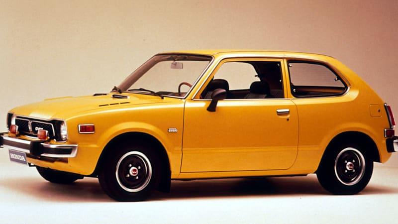 Here are all 11 generations of the Honda Civic