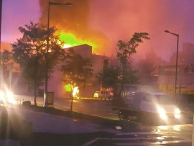 南韩大田市变电站爆炸 附近6.4万户停电2个半小时